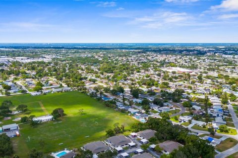 Condo in Bradenton, Florida, 2 bedrooms  № 1786233 - photo 8