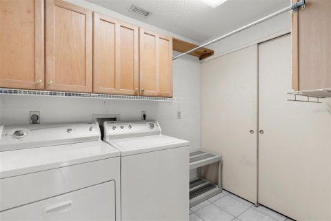 Condo in Bradenton, Florida, 2 bedrooms  № 1786233 - photo 30