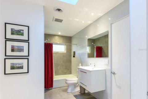 Casa en venta en Sarasota, Florida, 4 dormitorios, 314.57 m2 № 1568828 - foto 16