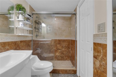 Condo in Miami Gardens, Florida, 1 bedroom  № 1755717 - photo 18