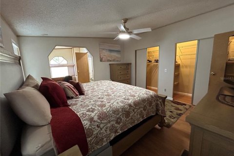 Apartment in Lady Lake, Florida 3 bedrooms, 145.67 sq.m. № 1833068 - photo 15