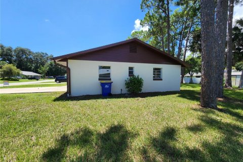 Appartement à louer à Edgewater, Floride: 2 chambres, 110 m2 № 2297075 - photo 2