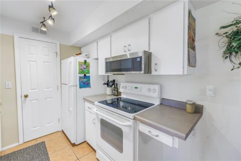 Купить кондоминиум в Брейдентон, Флорида 6 комнат, 109.44м2, № 1529489 - фото 10