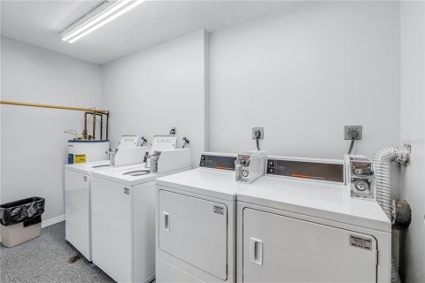 Купить кондоминиум в Брейдентон, Флорида 6 комнат, 109.44м2, № 1529489 - фото 17