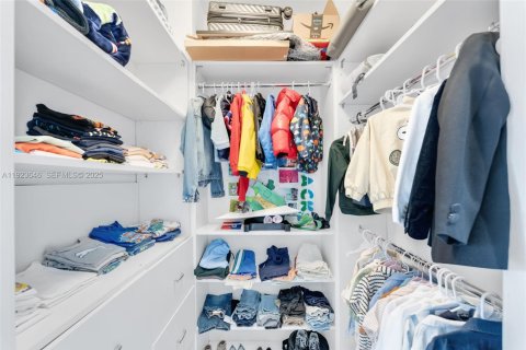 Copropriété à louer à Aventura, Floride: 4 chambres, 219.25 m2 № 1982074 - photo 9