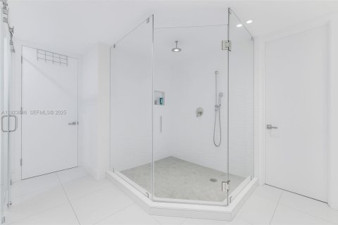 Copropriété à louer à Aventura, Floride: 4 chambres, 219.25 m2 № 1982074 - photo 7