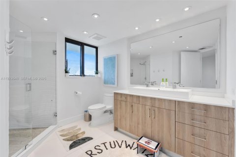 Copropriété à louer à Aventura, Floride: 4 chambres, 219.25 m2 № 1982074 - photo 11