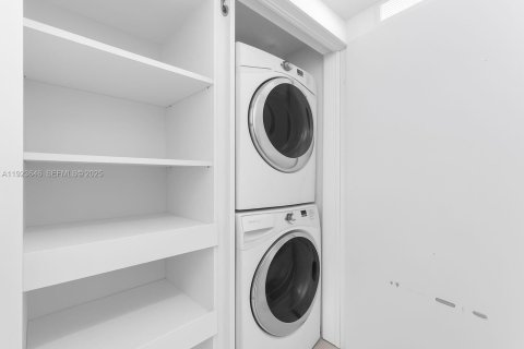 Copropriété à louer à Aventura, Floride: 4 chambres, 219.25 m2 № 1982074 - photo 21