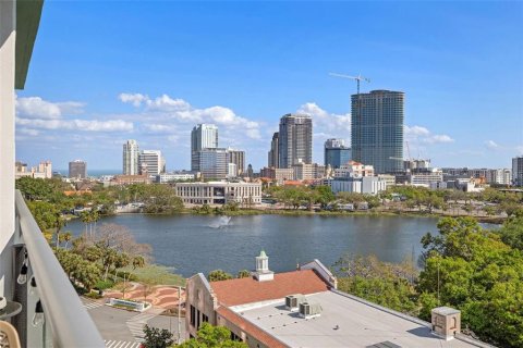 Condo in Saint Petersburg, Florida, 1 bedroom  № 1898698 - photo 13