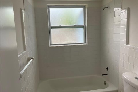 Apartamento en alquiler en Clearwater, Florida, 2 dormitorios, 69.68 m2 № 1907397 - foto 5