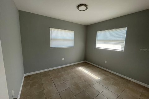 Apartamento en alquiler en Clearwater, Florida, 2 dormitorios, 69.68 m2 № 1907397 - foto 2