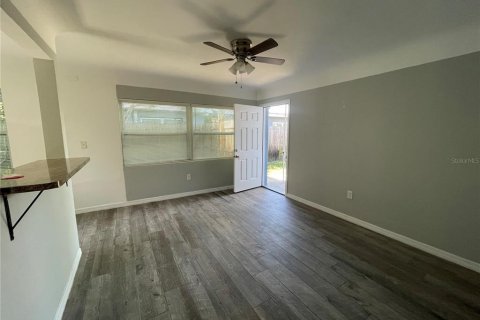 Apartamento en alquiler en Clearwater, Florida, 2 dormitorios, 69.68 m2 № 1907397 - foto 6