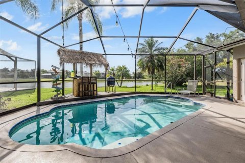 Casa en venta en Odessa, Florida, 4 dormitorios, 222.04 m2 № 2099656 - foto 28
