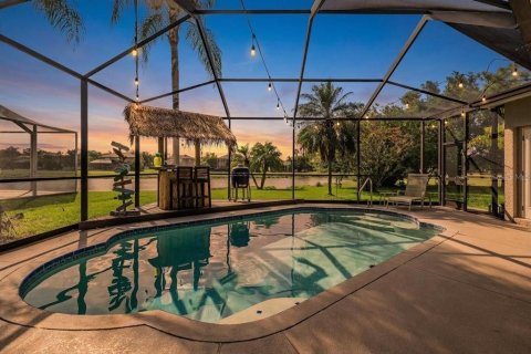 Casa en venta en Odessa, Florida, 4 dormitorios, 222.04 m2 № 2099656 - foto 2