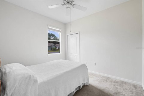 House in New Port Richey, Florida 4 bedrooms, 174.01 sq.m. № 1806579 - photo 22