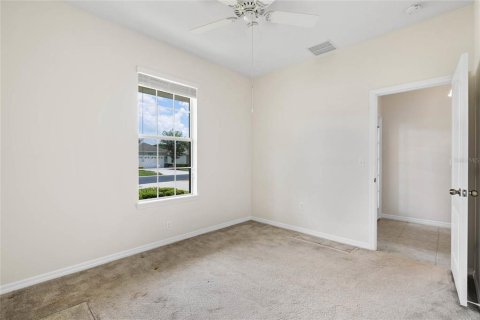 House in New Port Richey, Florida 4 bedrooms, 174.01 sq.m. № 1806579 - photo 26