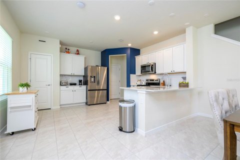 Townhouse in Davenport, Florida 3 bedrooms, 166.85 sq.m. № 1916436 - photo 23