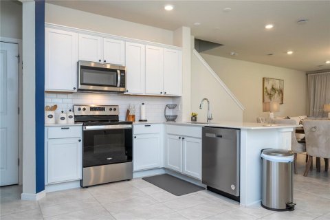 Townhouse in Davenport, Florida 3 bedrooms, 166.85 sq.m. № 1916436 - photo 30