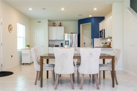Townhouse in Davenport, Florida 3 bedrooms, 166.85 sq.m. № 1916436 - photo 22