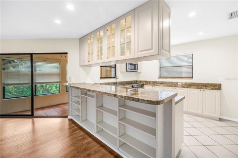 Copropriété à vendre à Saint Petersburg, Floride: 2 chambres, 95.22 m2 № 2399260 - photo 13