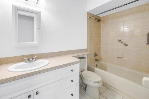 Copropriété à vendre à Saint Petersburg, Floride: 2 chambres, 95.22 m2 № 2399260 - photo 29
