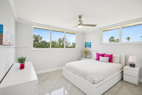 Copropriété à vendre à Pembroke Pines, Floride: 2 chambres, 108.7 m2 № 1868799 - photo 10