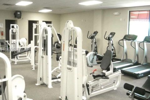 Copropriété à vendre à Pembroke Pines, Floride: 2 chambres, 108.7 m2 № 1868799 - photo 29