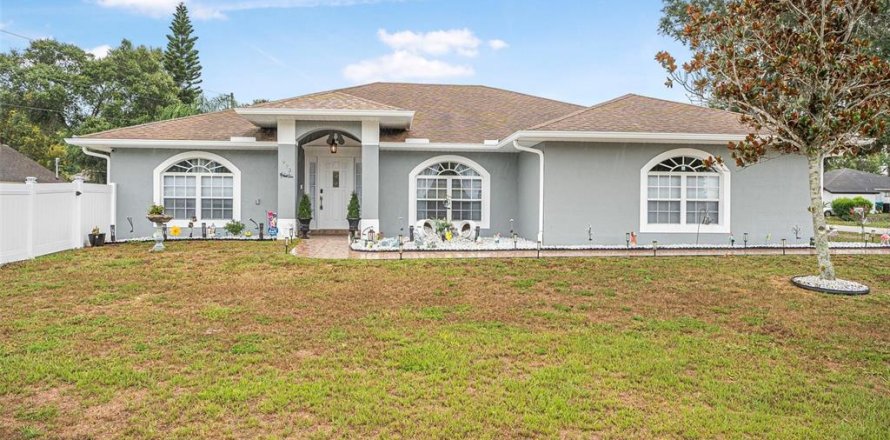 House in Deltona, Florida 4 bedrooms, 212.93 sq.m. № 1813649