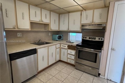 Copropriété à vendre à Miami, Floride: 1 chambre, 78.97 m2 № 1974271 - photo 18