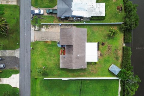 House in Ellenton, Florida 3 bedrooms, 134.99 sq.m. № 1824355 - photo 11