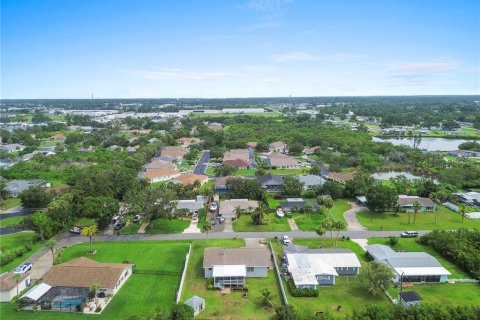 House in Ellenton, Florida 3 bedrooms, 134.99 sq.m. № 1824355 - photo 15