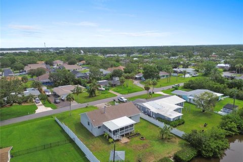 House in Ellenton, Florida 3 bedrooms, 134.99 sq.m. № 1824355 - photo 17