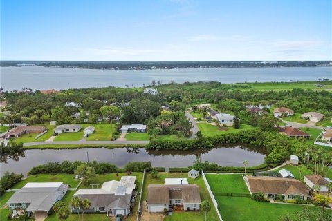 House in Ellenton, Florida 3 bedrooms, 134.99 sq.m. № 1824355 - photo 8