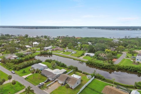 House in Ellenton, Florida 3 bedrooms, 134.99 sq.m. № 1824355 - photo 9