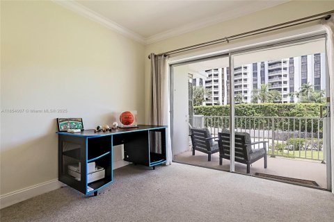 Condo in Miami Shores, Florida, 2 bedrooms  № 1872168 - photo 20