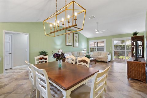 Villa ou maison à vendre à The Villages, Floride: 3 chambres, 137.59 m2 № 2429434 - photo 4