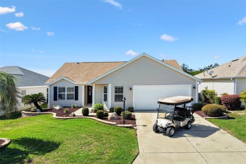 Villa ou maison à The Villages, Floride 3 chambres, 137.59 m2 № 2429434