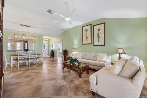 Villa ou maison à vendre à The Villages, Floride: 3 chambres, 137.59 m2 № 2429434 - photo 7