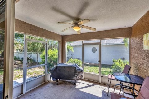 House in Apollo Beach, Florida 3 bedrooms, 178 sq.m. № 1804043 - photo 12