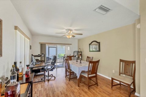 House in Apollo Beach, Florida 3 bedrooms, 178 sq.m. № 1804043 - photo 11