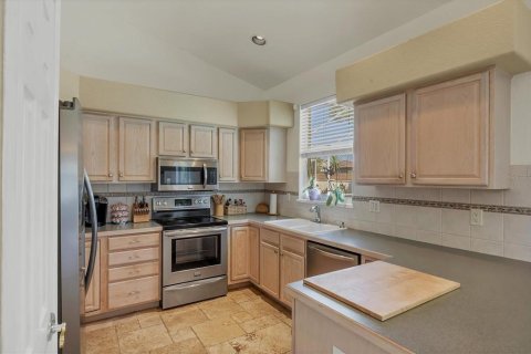 House in Apollo Beach, Florida 3 bedrooms, 178 sq.m. № 1804043 - photo 9