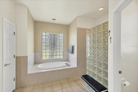 House in Apollo Beach, Florida 3 bedrooms, 178 sq.m. № 1804043 - photo 17