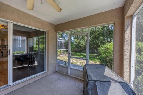 House in Apollo Beach, Florida 3 bedrooms, 178 sq.m. № 1804043 - photo 13