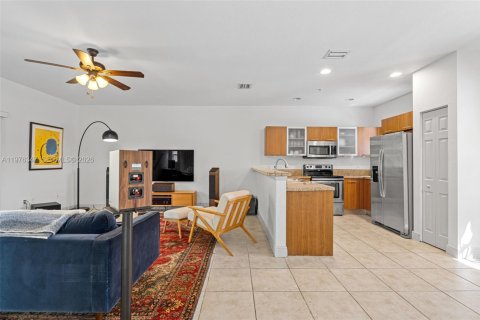 Touwnhouse à vendre à Fort Lauderdale, Floride: 2 chambres, 135.17 m2 № 2049274 - photo 11