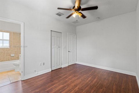 Touwnhouse à vendre à Fort Lauderdale, Floride: 2 chambres, 135.17 m2 № 2049274 - photo 30