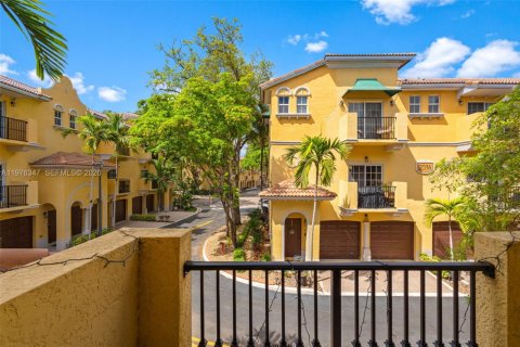 Touwnhouse à vendre à Fort Lauderdale, Floride: 2 chambres, 135.17 m2 № 2049274 - photo 24