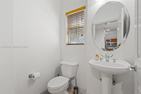 Touwnhouse à vendre à Fort Lauderdale, Floride: 2 chambres, 135.17 m2 № 2049274 - photo 23