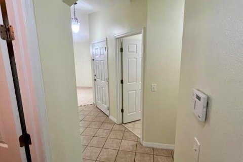 House in Deltona, Florida 3 bedrooms, 155.43 sq.m. № 1826839 - photo 8