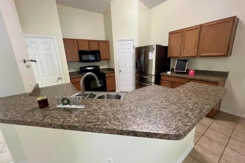 House in Deltona, Florida 3 bedrooms, 155.43 sq.m. № 1826839 - photo 6