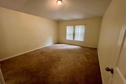 House in Deltona, Florida 3 bedrooms, 155.43 sq.m. № 1826839 - photo 9